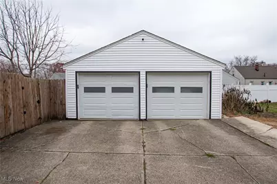 1465 Multnoma Avenue, Akron, OH 44305 - Photo 21