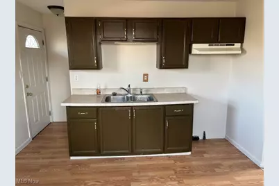 1820 Midway Avenue NE, Canton, OH 44705 - Photo 9