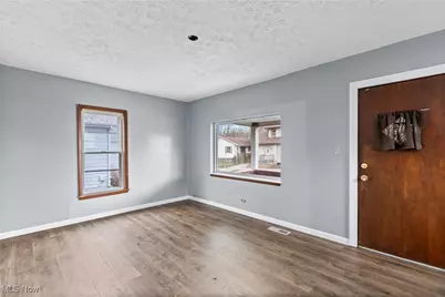 1304 Kellogg Avenue, Akron, OH 44314 - Photo 5