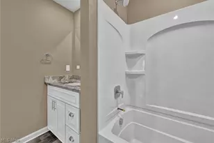 1390 Mussel Shoals Dr, Brunswick, OH 44212 - Photo 35