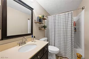 7084 Lake Rd E, Madison, OH 44057 - Photo 15