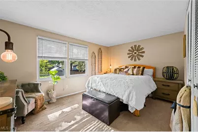 7084 Lake Road E, Madison, OH 44057 - Photo 13