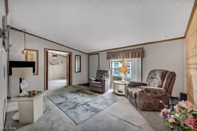 275 Ashwood Drive, Elyria, OH 44035 - Photo 7