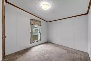 275 Ashwood Dr, Elyria, OH 44035 - Photo 27