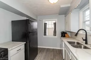 408 E 322nd St, Willowick, OH 44095 - Photo 13