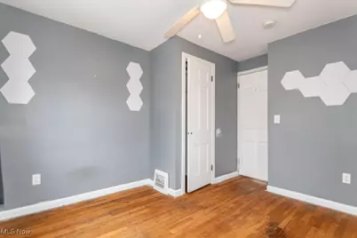 408 E 322nd Street, Willowick, OH 44095 - Photo 23