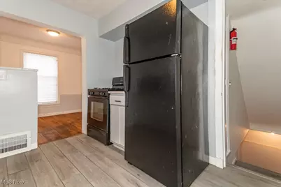 408 E 322nd Street, Willowick, OH 44095 - Photo 15