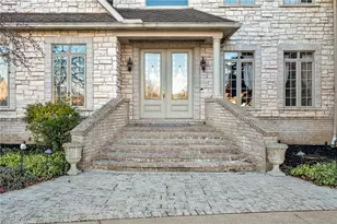 1524 Eagle Watch St NE, Canton, OH 44721 - Photo 3