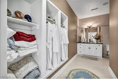 1524 Eagle Watch Street NE, Canton, OH 44721 - Photo 35