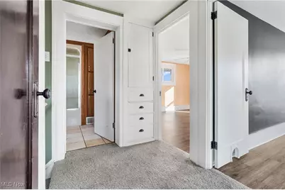 313 Nassau Street E, East Canton, OH 44730 - Photo 15