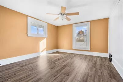 313 Nassau Street E, East Canton, OH 44730 - Photo 19