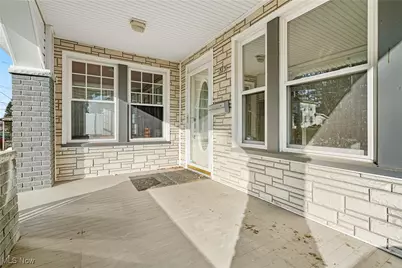 313 Nassau Street E, East Canton, OH 44730 - Photo 5