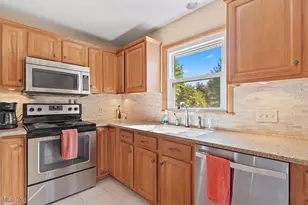 3751 Wyoga Lake Rd, Cuyahoga Falls, OH 44224 - Photo 19