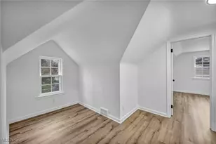 19315 Gladstone Rd, Warrensville Heights, OH 44122 - Photo 25