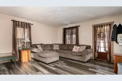 8755 Main Street SE, Corning, OH 43730 - Photo 5