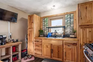 8755 Main St SE, Corning, OH 43730 - Photo 9