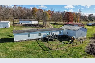 8963 State Route 83, Holmesville, OH 44633 - Photo 9