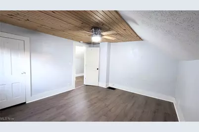 689 Kling Street, Akron, OH 44311 - Photo 13