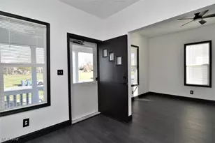 1321 W 10th St, Lorain, OH 44052 - Photo 5