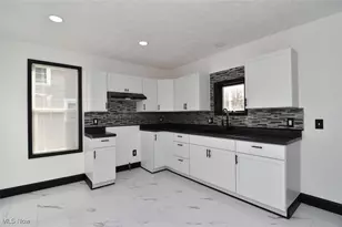 1321 W 10th St, Lorain, OH 44052 - Photo 15