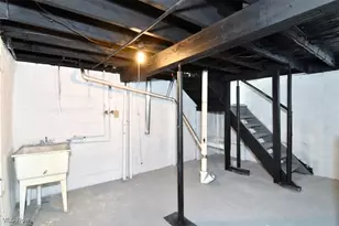 1321 W 10th St, Lorain, OH 44052 - Photo 33