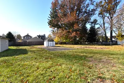 1321 W 10th Street, Lorain, OH 44052 - Photo 35