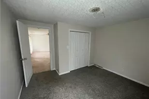 6161 Lily Ln SE, Amsterdam, OH 43903 - Photo 7