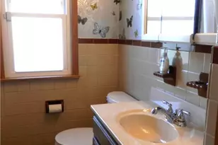 30054 Robert St, Wickliffe, OH 44092 - Photo 15