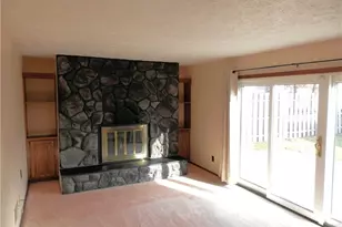 30054 Robert St, Wickliffe, OH 44092 - Photo 11