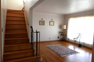 30054 Robert St, Wickliffe, OH 44092 - Photo 5