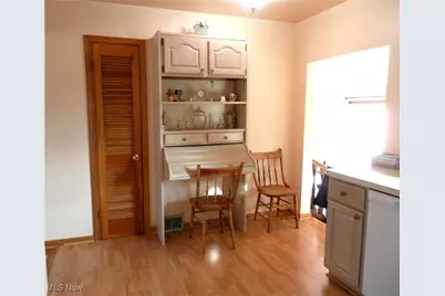 30054 Robert Street, Wickliffe, OH 44092 - Photo 7