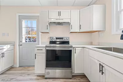 111 Akers Avenue, Akron, OH 44312 - Photo 13