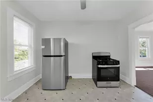 20101 Tracy Ave, Euclid, OH 44123 - Photo 9