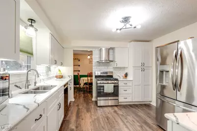 8876 Blitzen Road NW, North Canton, OH 44720 - Photo 3