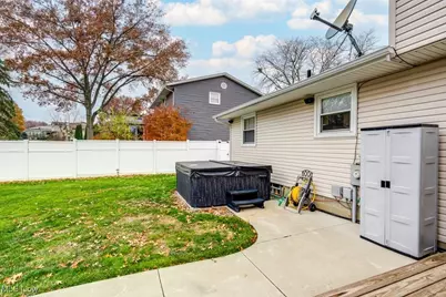 8876 Blitzen Road NW, North Canton, OH 44720 - Photo 31