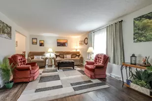 8876 Blitzen Rd NW, North Canton, OH 44720 - Photo 13