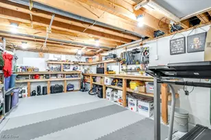 8876 Blitzen Rd NW, North Canton, OH 44720 - Photo 37