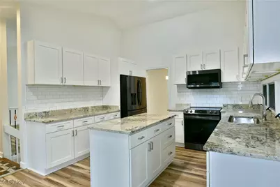 6152 Southern Hills Court, Canfield, OH 44406 - Photo 21