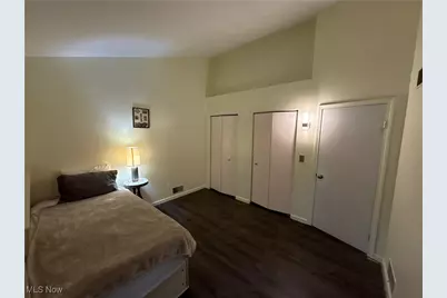 3850 Northwoods Court NE #6, Warren, OH 44483 - Photo 9