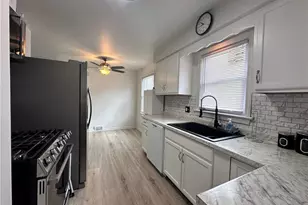 301 Park Dr, Campbell, OH 44405 - Photo 9