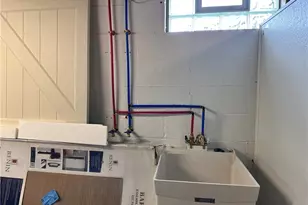 301 Park Dr, Campbell, OH 44405 - Photo 25