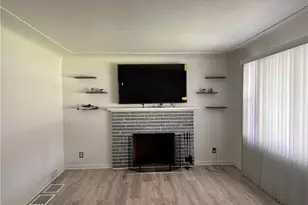 301 Park Dr, Campbell, OH 44405 - Photo 7