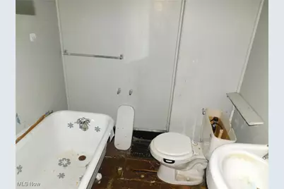 386 Washington Street, Conneaut, OH 44030 - Photo 15