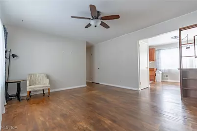 1092 Sutherland Avenue, Akron, OH 44314 - Photo 5