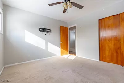 1092 Sutherland Avenue, Akron, OH 44314 - Photo 19