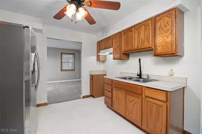 167 Clinton Avenue, Elyria, OH 44035 - Photo 3