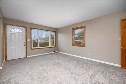 167 Clinton Avenue, Elyria, OH 44035 - Photo 7