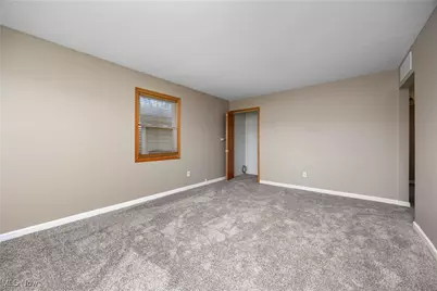 167 Clinton Avenue, Elyria, OH 44035 - Photo 11