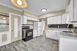 3699 W 165th St, Loveland, OH 44111 - Photo 13