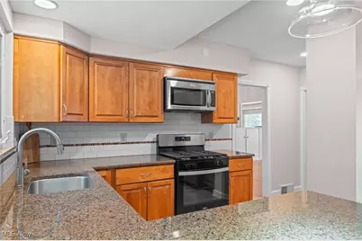 2616 Kerwick Road, University Heights, OH 44118 - Photo 17